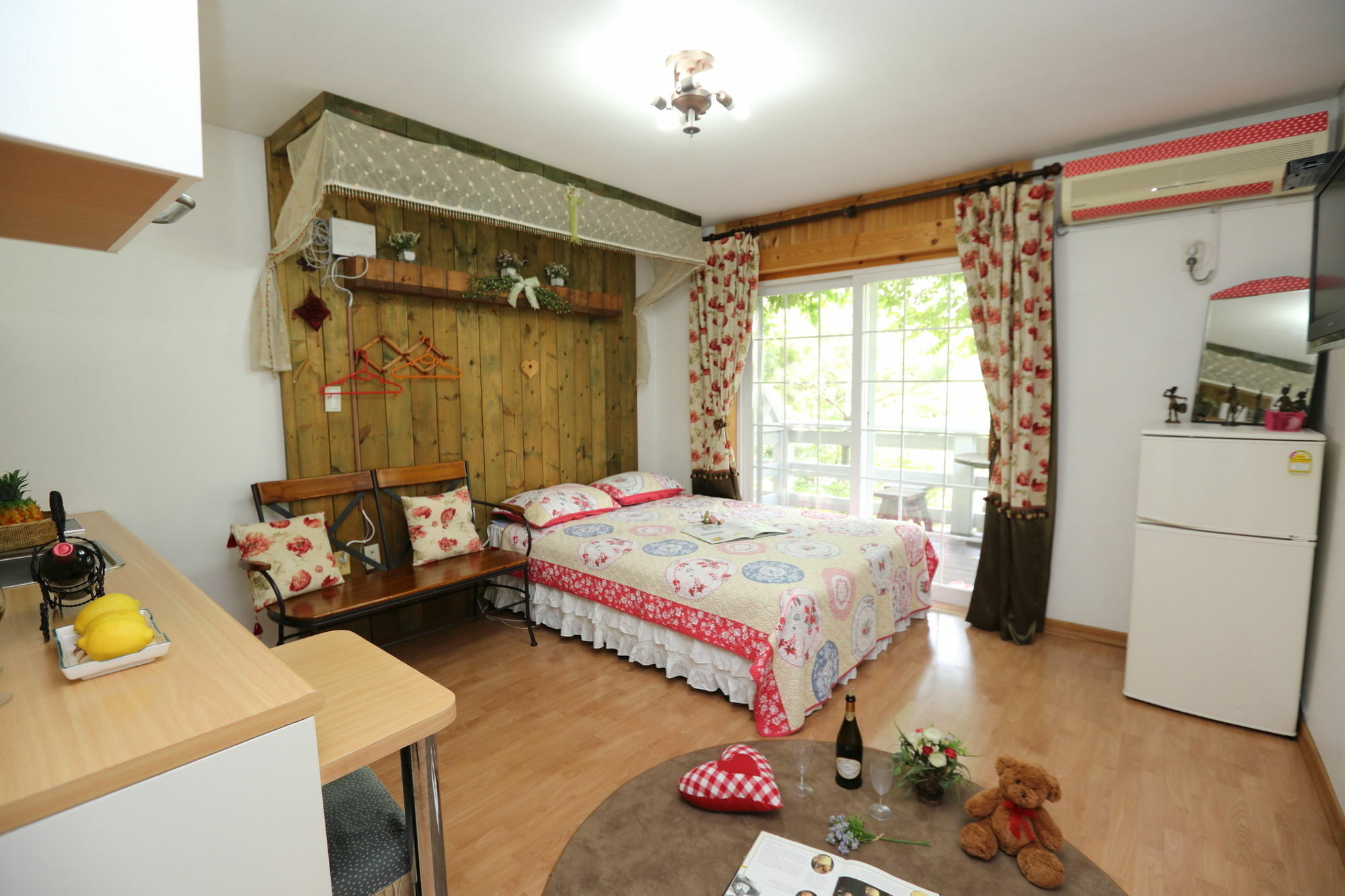 Sicily Pension Hongcheon Exterior photo